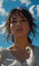 an image of a woman with wavy hair