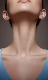 woman with acne pils in neck and shoulders