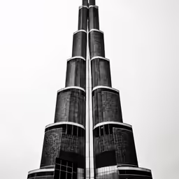 there is a black and white photo of a tall tower