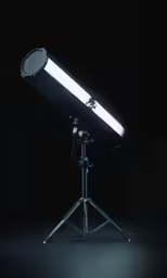 a spotlight light on a tripod lamp
