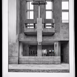 a black and white photo of some buildings